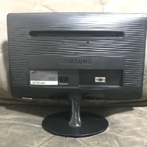Monitor 19 Polegadas Samsung - Produtos Físicos