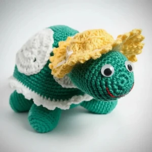 Tartaruga Vovó Verde escura em amigurumi - Artesanato e Personalizados