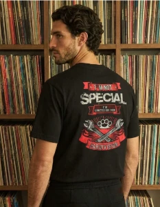Camiseta Preta Mechanics - Artesanato e Personalizados
