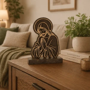 Escultura Jesus Orando em MDF 21 x 14 cm - Artesanato e Personalizados