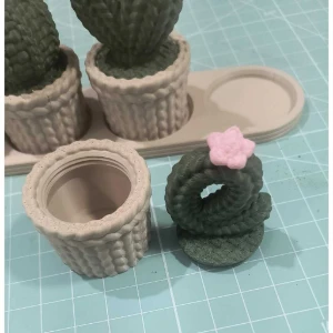 Kit de Vasinhos Love Cactos - 4 Cores - Artesanato e Personalizados