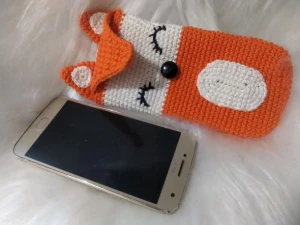 Porta Celular em Crochê - Raposa - Artesanato e Personalizados