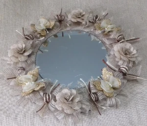 Base de Arranjo com Flores e Borboletas - Artesanato e Personalizados