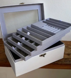 Porta-Joias Branco e Cinza de 5 Andares com Visor - Artesanato e Personalizados