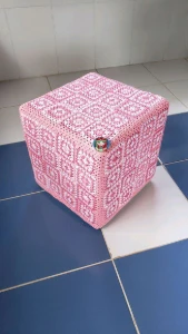 Capa para Puff em Crochê - Artesanato e Personalizados