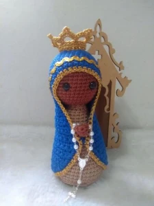 Nossa Senhora Aparecida - Amigurumi - Artesanato e Personalizados