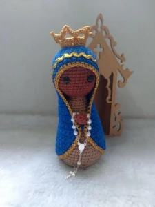 Nossa Senhora Aparecida - Amigurumi - Artesanato e Personalizados