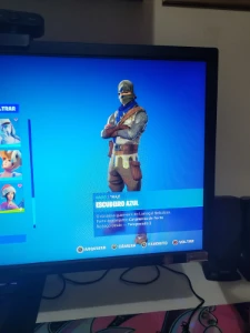 Conta Fortnite Raríssima 95 skins  + Salve O Mundo