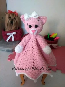 Naninha ou Manta do Apego em Crochê - Gatinha - Artesanato e Personalizados