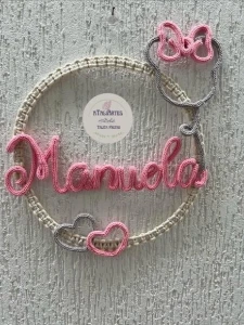 Porta Maternidade Macramê com Pérolas e Tricotin 1 Nome - Artesanato e Personalizados