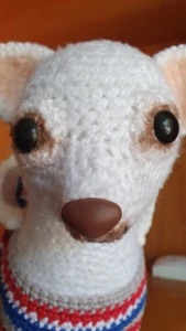 chihuahua de amigurumi - Artesanato e Personalizados