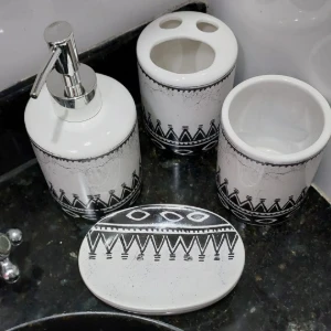 Kit banheiro em porcelana Marmorizado com 4 peças - Artesanato e Personalizados