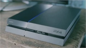 PS4 com 4 jogos - Playstation