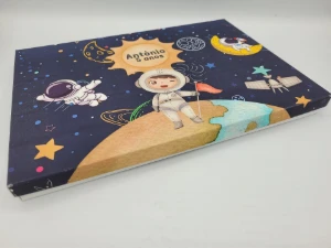 Jogo de Tabuleiro Astronauta com Caixa de Papel - Artesanato e Personalizados