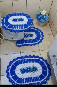 🌼 Jogo de Tapetes para Banheiro em Crochê 🌼 - Artesanato e Personalizados