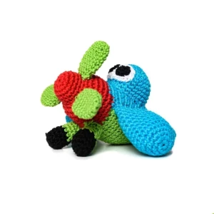 Avião em amigurumi - Artesanato e Personalizados