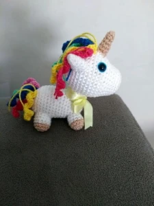 Mini Amigurumi Unicórnio - Artesanato e Personalizados