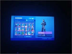 Conta Fortnite com Salve O Mundo  (somente pc )