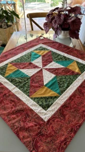 Toalha de Mesa Natalina - 89 x 89 cm - Artesanato e Personalizados