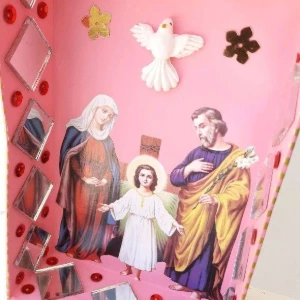 Relicário Sagrada Família com Divino - Rosa - Artesanato e Personalizados