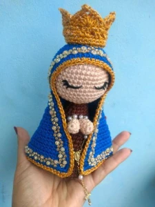 Nossa Senhora Aparecida - Amigurumi - Artesanato e Personalizados