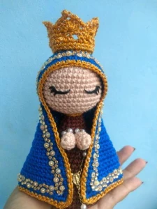 Nossa Senhora Aparecida - Amigurumi - Artesanato e Personalizados