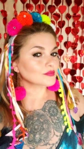 Kit Folia Tiara Coroa e Brincos Pompom - Artesanato e Personalizados