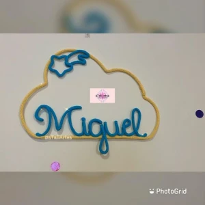 Porta Maternidade Nuvem Personalizada em Tricotin - Artesanato e Personalizados