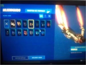 Conta Fortnite temporada 3 e 5 completa.