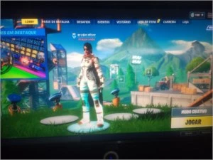 Conta Fortnite temporada 3 e 5 completa.