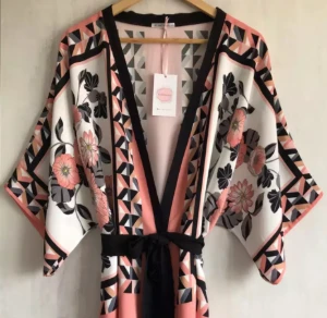 Kimono Artesanal Feminino