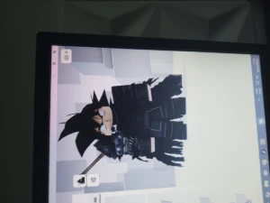 Conta com muitas skin e upada Campo batalha de herois - Roblox