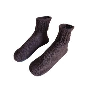 Pantufa de Lã Adulto Marrom 39 - Artesanato e Personalizados