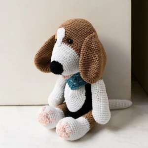 Cachorro Beagle Peso de Porta em Amigurumi - Artesanato e Personalizados