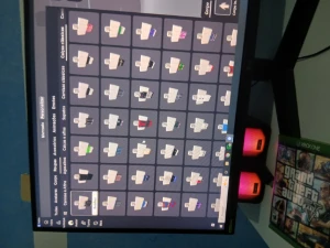 Conta de Roblox com itens raros