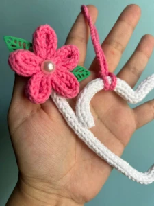Pingente para Maçaneta em Tricotin Coração - Artesanato e Personalizados