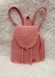 Bolsas de crochê em fio de malha - Artesanato e Personalizados