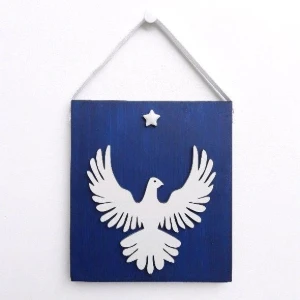 Enfeite de Pendurar Divino de Madeira - Artesanato e Personalizados