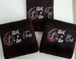 Jogo de Toalhas Bordadas Casal, 3 Peças - Artesanato e Personalizados