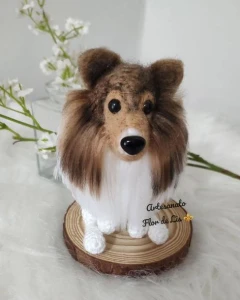 Miniatura Pastor Shetland- Amigurumi de Crochê com Feltragem - Artesanato e Personalizados