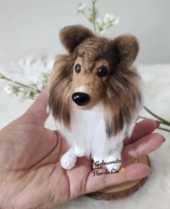 Miniatura Pastor Shetland- Amigurumi de Crochê com Feltragem - Artesanato e Personalizados