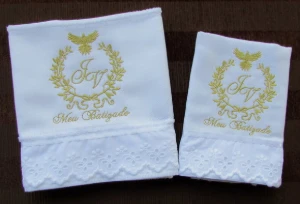 Kit Batizado com Toalha e Fralda de Boca - Artesanato e Personalizados