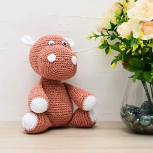 Hipopótamo Marrom em Amigurumi Artesanal - Artesanato e Personalizados
