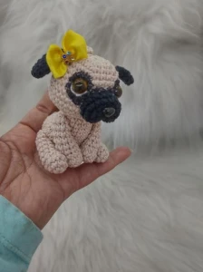 Mini Pug De Crochê - Chaveiro - Artesanato e Personalizados