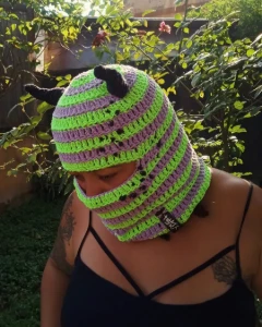 Balaclava monstrinho - Artesanato e Personalizados