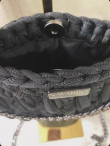 Mini Bag Siren com Corrente - Mostarda ou Black - Artesanato e Personalizados