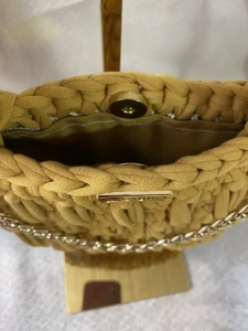 Mini Bag Siren com Corrente - Mostarda ou Black - Artesanato e Personalizados