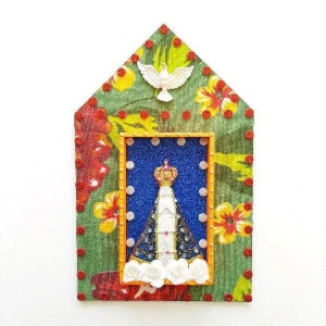 Capelinha de Madeira e Chita "N. S. Aparecida" - Artesanato e Personalizados