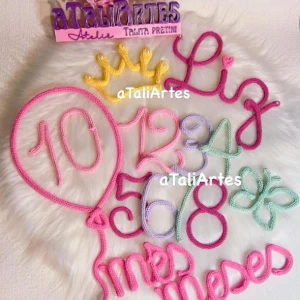 Kit Mêsversário Princesa coroa + borboleta + Nome - Artesanato e Personalizados